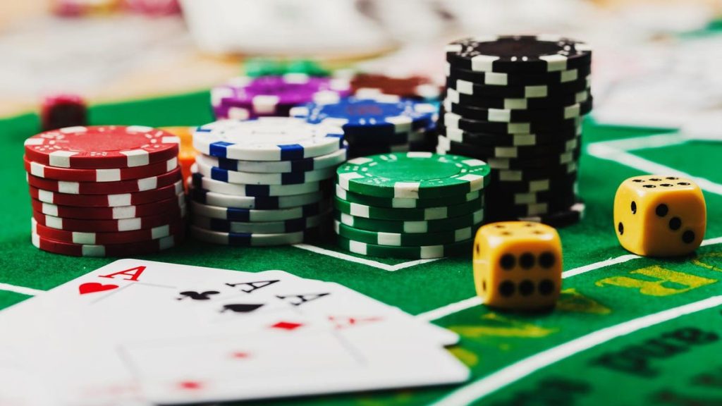 Nắm rõ xác suất thắng thua tại casino online 
