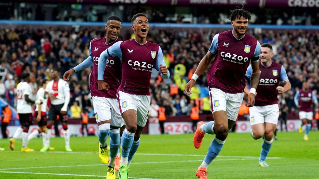 Các cầu thủ Aston Villa ăn mừng bàn thắng - (Kubet cập nhật)