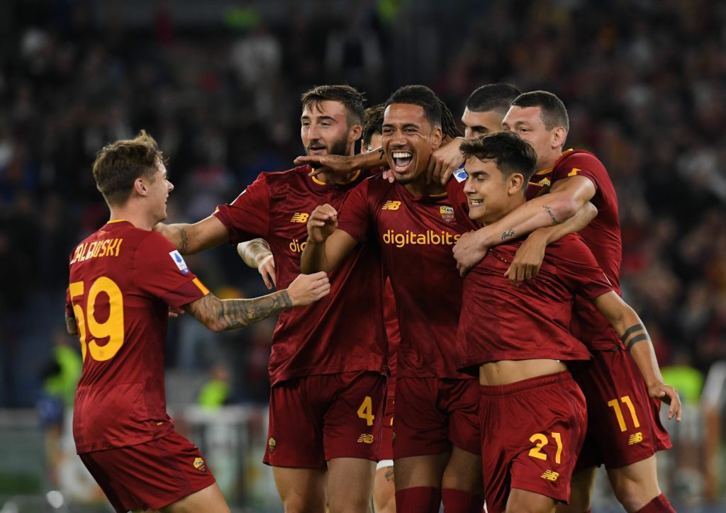 Các cầu thủ AS Roma ăn mừng bàn thắng - (Kubet cập nhật) 