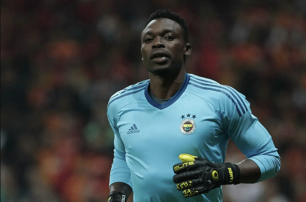 Carlos Kameni vẫn đang chơi bóng chuyên nghiệp ở Andorra với Santa Coloma