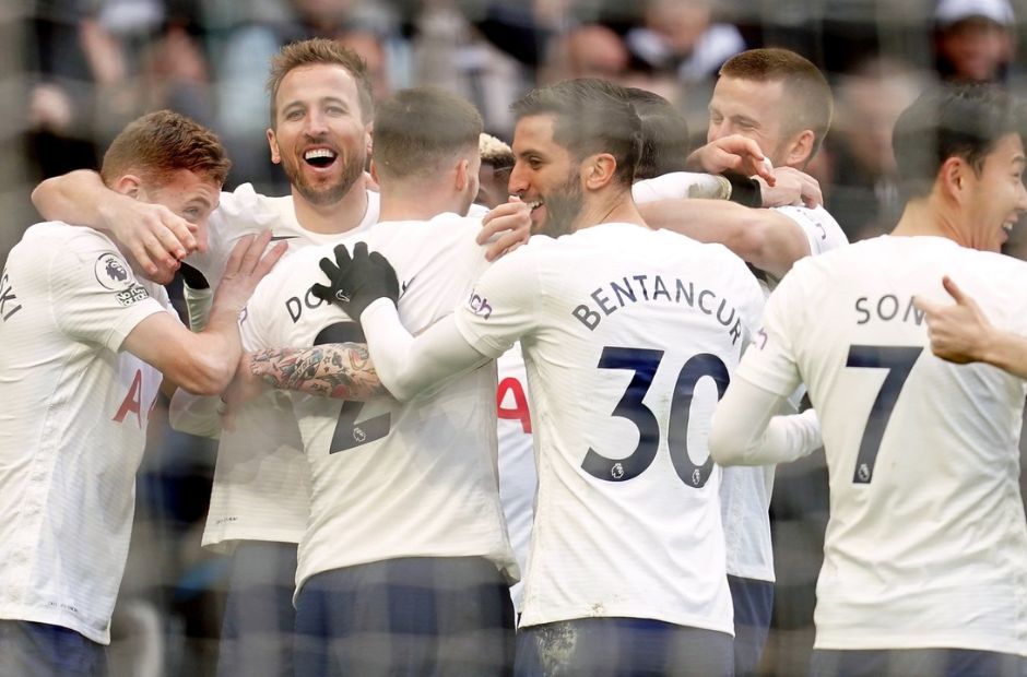 Wajah berseri-seri para pemain Tottenham - (Update Kubet)