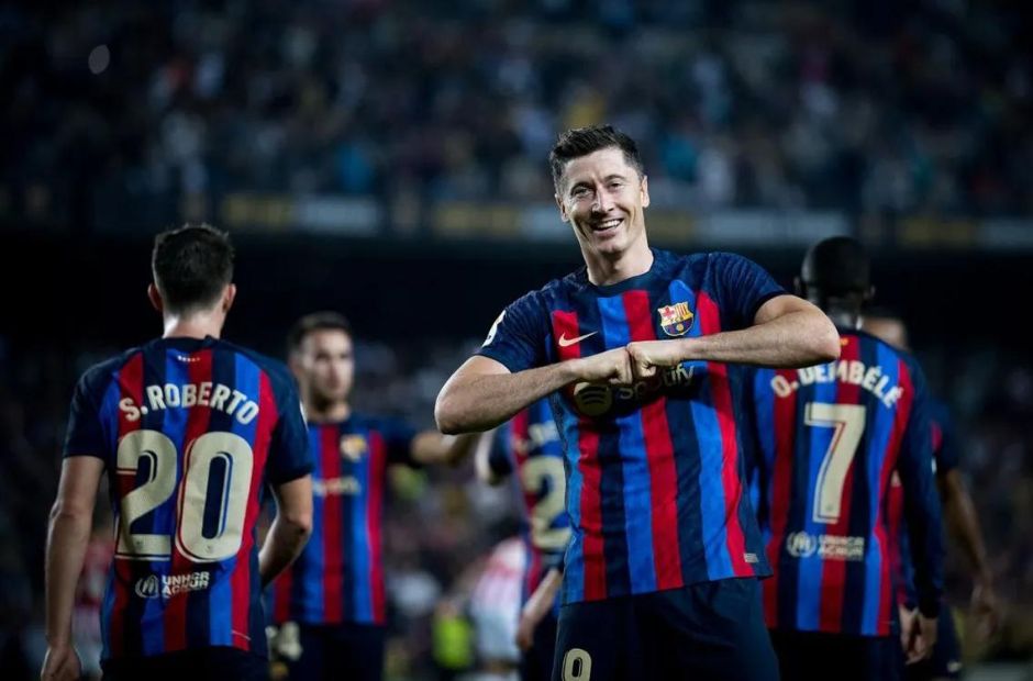 Lewandowski là hy vọng mang lại chiến thắng cho Barca trước Real 
