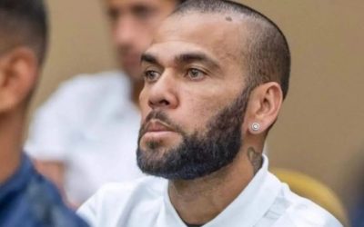 Alves bị bắt vì tội “Tấn Công Tình Dục” tại một hộp đêm tại Barcelona