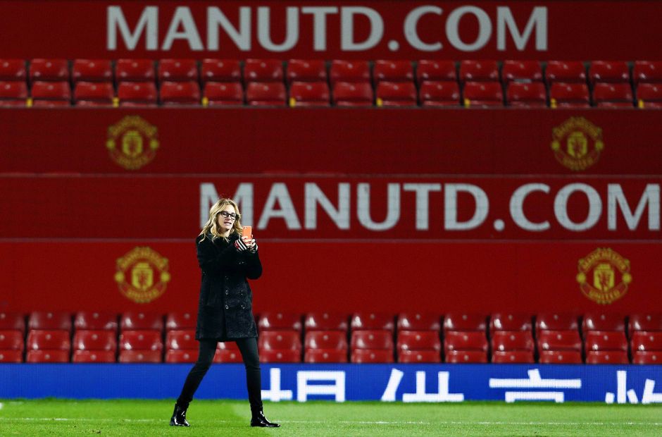 Julia Roberts trên sân Old Trafford ngày 27/11/2016