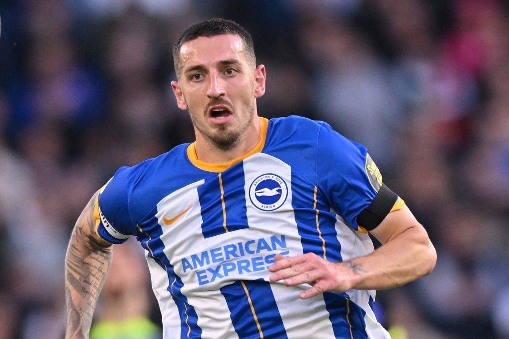  Top 6: Lewis Dunk - 91. Gắn bó với Brighton hơn 10 năm, trung vệ 31 tuổi vẫn luôn là một lá chắn đáng tin cậy trong hàng phòng ngự của CLB này.