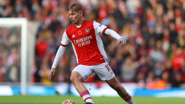 Smith Rowe cần thêm thời gian để tìm lại cảm giác bóng