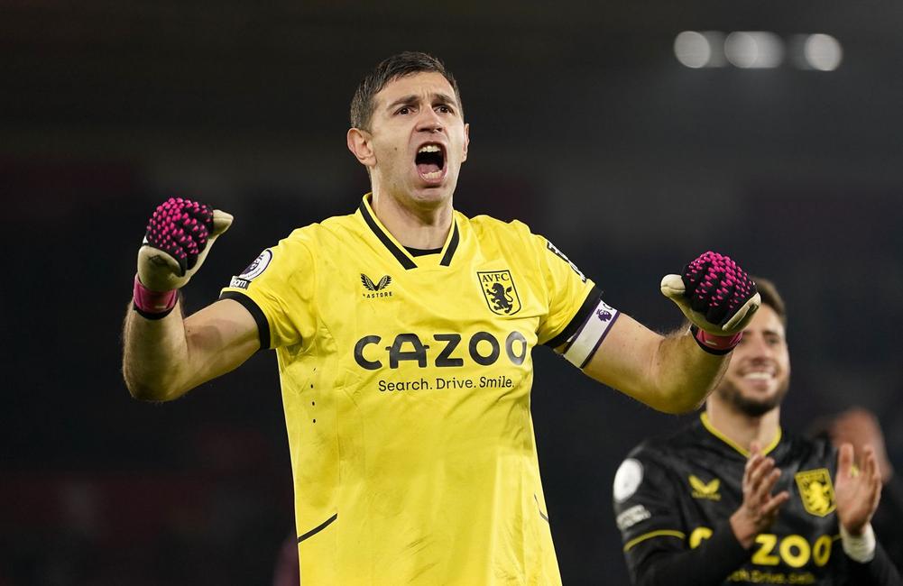 Thủ môn Emiliano Martinez là điểm tựa quan trọng cho hàng thủ Aston Villa