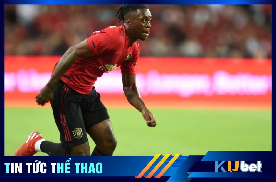 Mitoma bất lực trước Wan-Bissaka