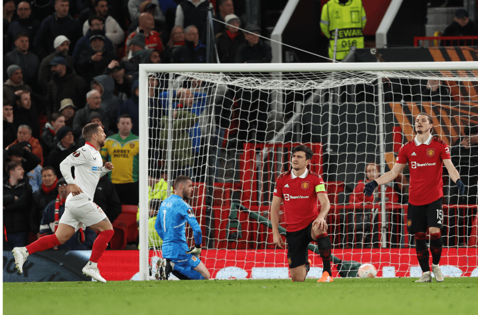 Maguire vào sân phản lưới nhà chia đôi điểm với Sevilla