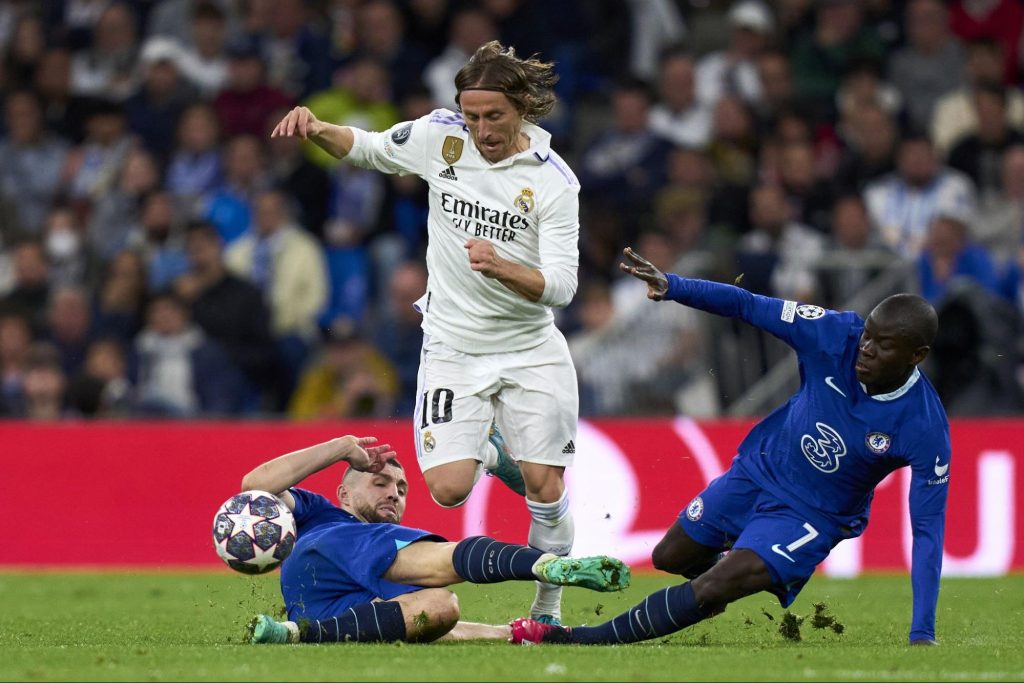 Modric vẫn sắm vai ông chủ khu trung tuyến của Real