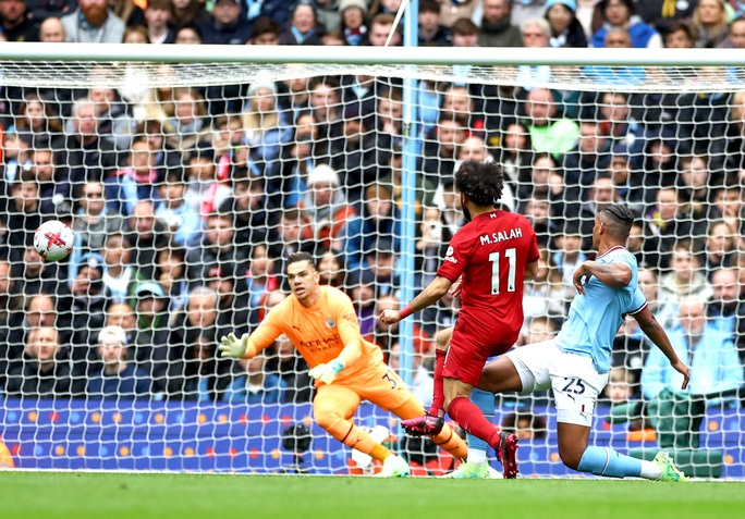 Salah ghi bàn thắng đầu tiên của trận đậu