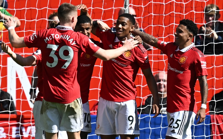  Scott McTominay và Anthony Martial là 2 cầu thủ ghi bàn cho Quỷ đỏ trận này.