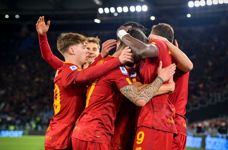 AS Roma luôn biết cách tạo bất ngờ trên sân Olimpico 