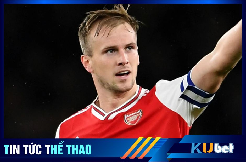 Trung vệ Holding không thể hiện được mình tại Arsenal