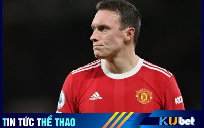 Phil Jones là cầu thủ thứ hai chia tay Man UTD sau Tuanzebe tại mùa hè này