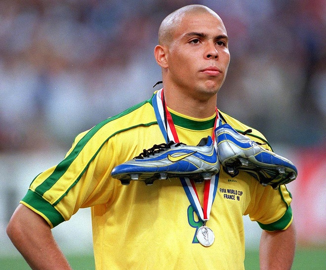 Sự nghiệp của Ronaldo đã đi theo hướng khác sau hai chấn thương tồi tệ.