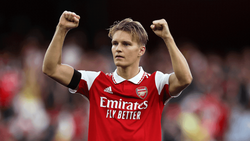  Odegaard đóng vai trò nhạc trưởng Arsenal