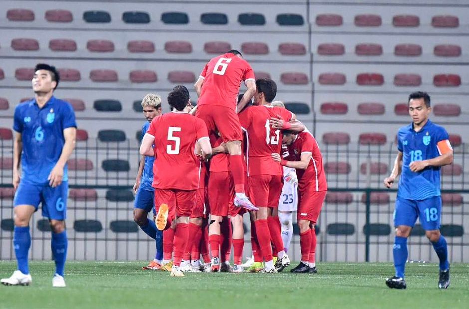 Các cầu thủ Syria ăn mừng bàn thắng ghi được vào lưới Thái Lan 