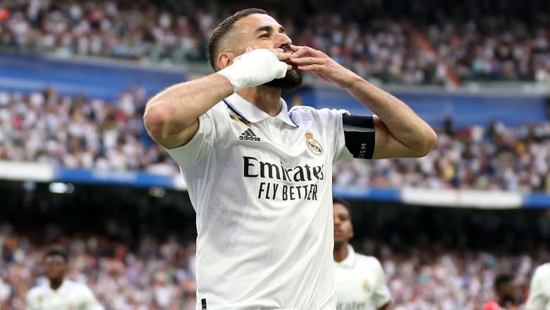 Benzema tạm biệt sau 14 năm gắn bó cùng Kền Kền Trắng 