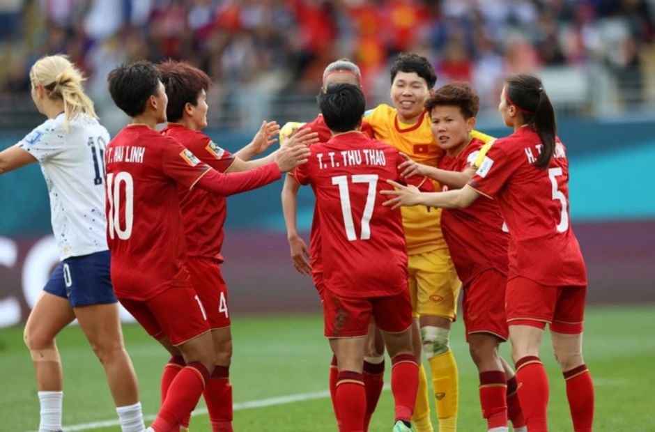 Hình ảnh ấn tượng của tuyển nữ Việt Nam là cản phá thành công quả penalty của tuyển Mỹ tại vòng bảng World Cup