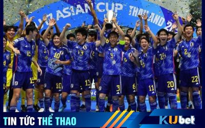 U17 Nhật Bản nâng cao chiếc cúp vô địch U17 Châu Á