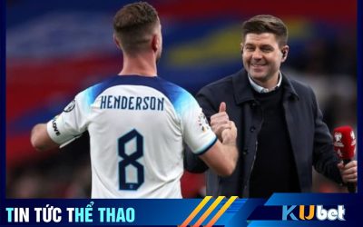 Henderson bắt tay cùng HLV Gerrard trong một cuộc hội ngộ