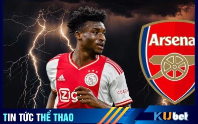 Trụ cột Ajax được Pháo thủ để mắt tới