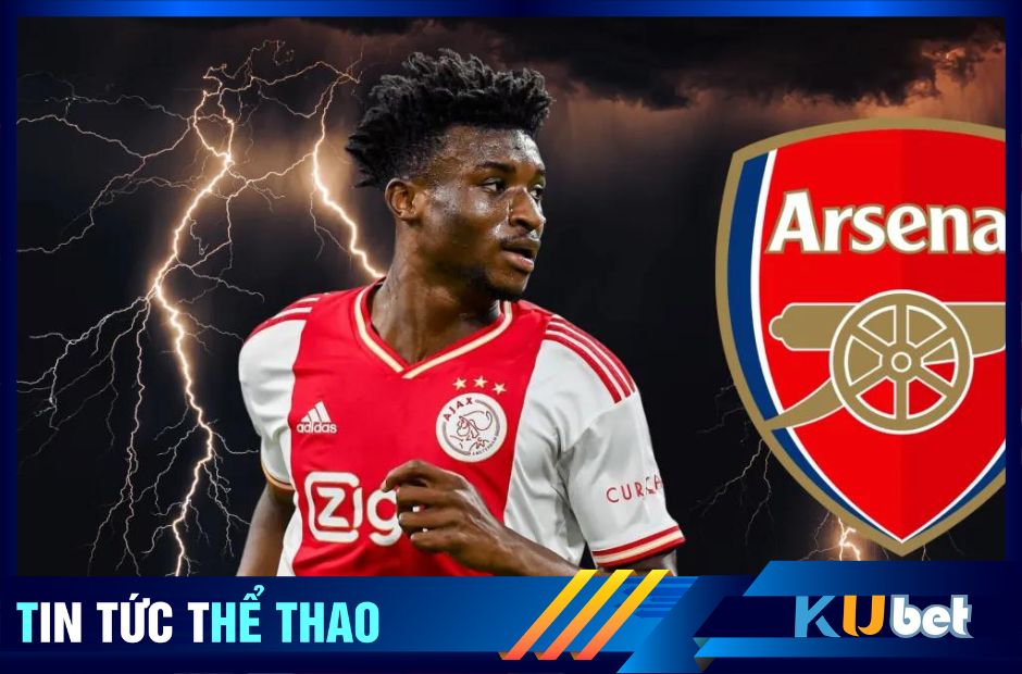 Trụ cột Ajax được Pháo thủ để mắt tới