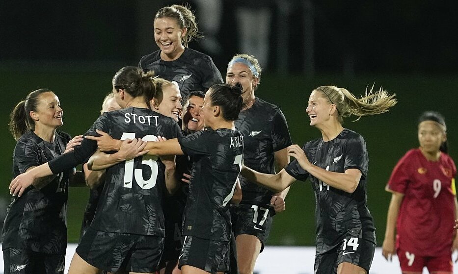 New Zealand là một trong hai đội chủ nhà của VCK World Cup nữ 2023, cùng với Australia