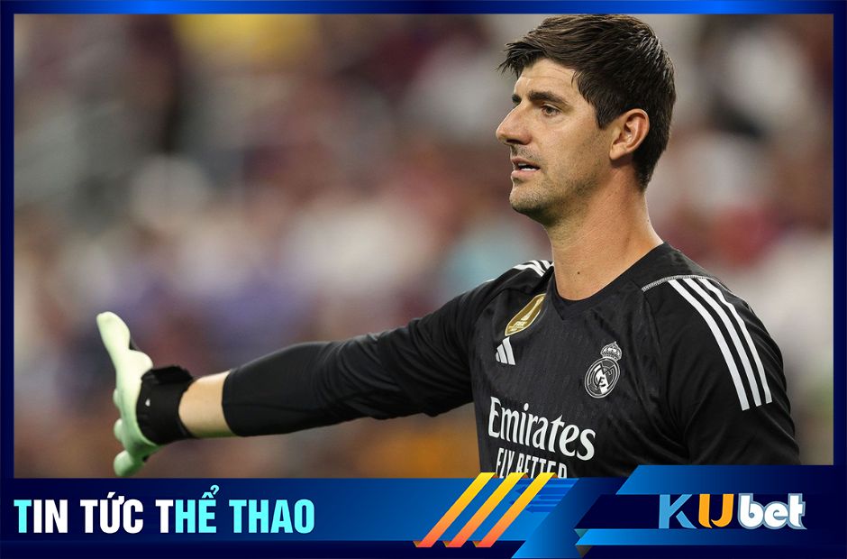 Thủ thành Courtois gặp chấn thương trong khi tập luyện