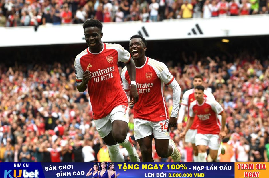 Kubet cập nhật hình ảnh Bukayo Saka ăn mừng bàn thắng cùng đồng đội trong màu áo Arsenal