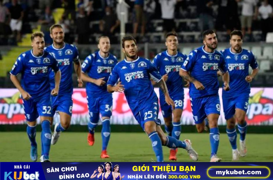 Kubet cập nhật hình ảnh các cầu thủ Empoli cùng nhau ăn mừng bàn thắng 