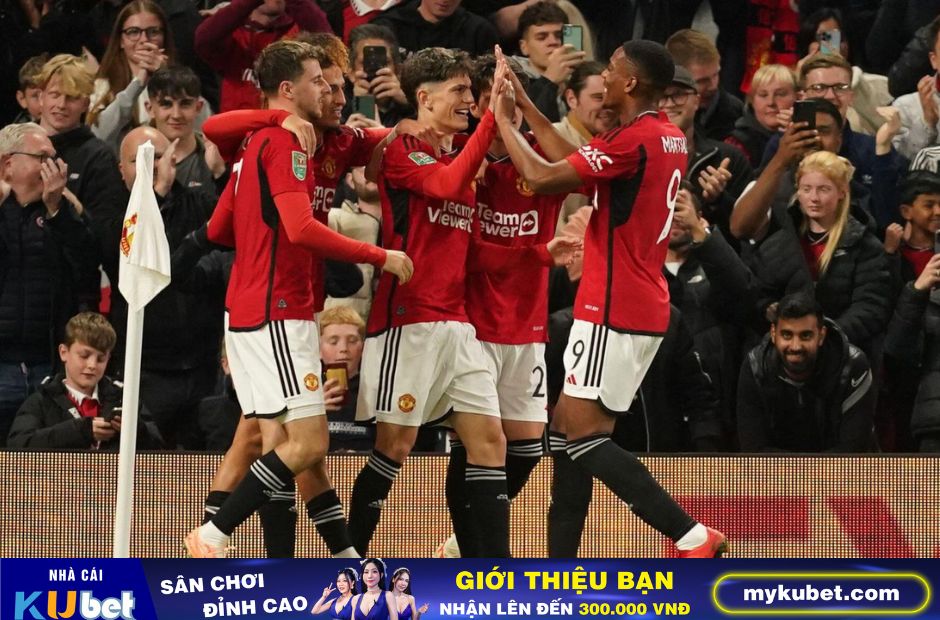 Kubet cập nhật hình ảnh đồng đội chia vui với Ganacho khi ghi bàn thắng mở tỷ số cho Man Utd 
