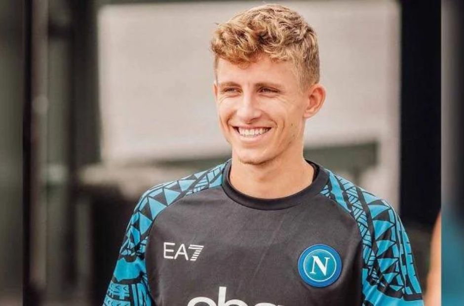 Chính thức chàng tiền vệ tài hoa Jesper Lindstrom gia nhập Napoli- Kubet cập nhật