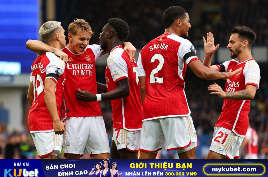 Kubet cập nhật hình ảnh các cầu thủ Arsenal ăn mừng bàn thắng vào lưới PSV