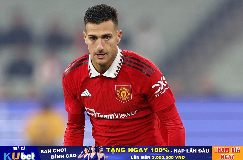 Diogo Dalot được Ten Hag bố trí ở vị trí hậu vệ trái - Kubet cập nhật 
