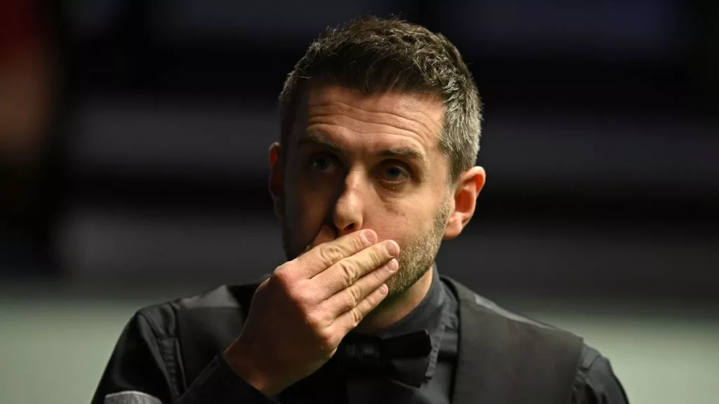 Mark Selby tiết lộ rằng anh ấy đã được cứu khỏi trận cháy rừng ở Rhodes (Ảnh Kubet)