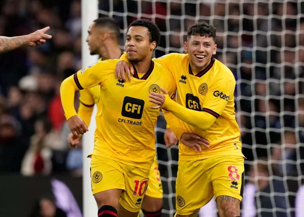 Cameron Archer của Sheffield United đã ghi bàn vào lưới câu lạc bộ cũ Aston Villa vào thứ Sáu ( Hình ảnh: Kubet)