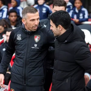 Mikel Arteta và Gary O'Neil gắn bó với nhau nhờ cảm giác bị đối xử sai trái như một hình thức tình bạn khó có thể xảy ra-Kubet