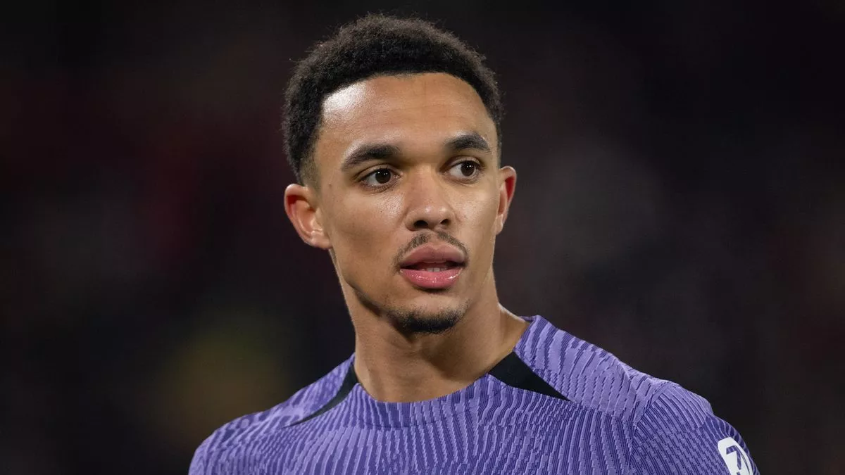 Trent Alexander-Arnold bị rách dây chằng đầu gối sau chấn thương nặng ở Liverpool-Kubet