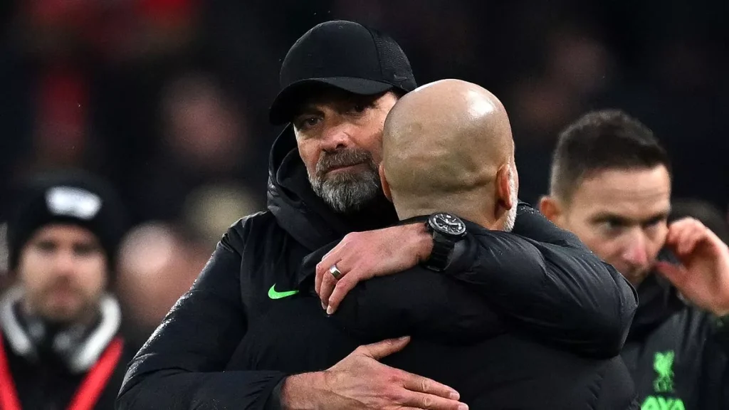 Jurgen Klopp và Pep Guardiola sau trận Liverpool hòa 1-1 trước Manchester City (Hình ảnh: Kubet)