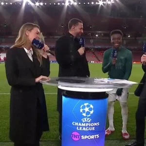 Bukayo Saka từ chối trả lời câu hỏi của Rio Ferdinand: 'Tôi không muốn nói điều gì hấp tấp'-Kubet