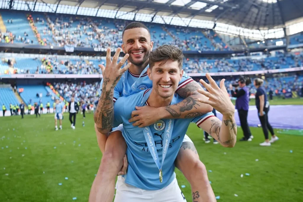 John Stones và Kyle Walker ( Hình ảnh: Kubet)