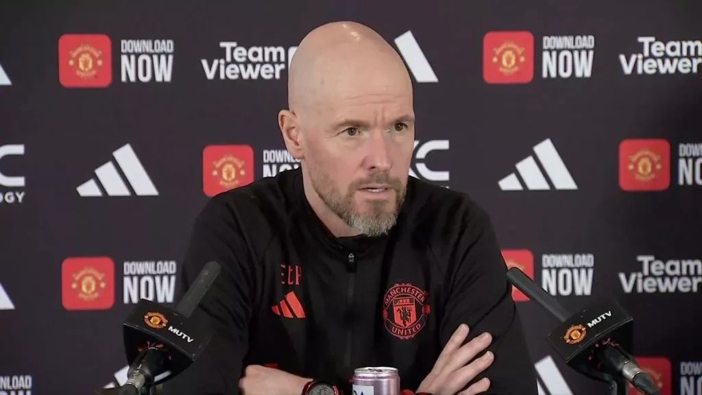 Erik ten Hag khẳng định anh không cần sự ủng hộ công khai từ Ngài Jim Ratcliffe (Ảnh: Kubet)