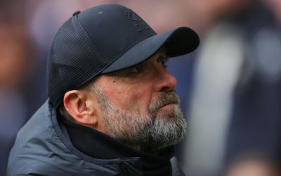 Huấn luyện viên Liverpool, Jurgen Klopp chọn phe của mình khi bước vào cuộc tranh luận về "công việc chai lọ" của Chelsea-Kubet