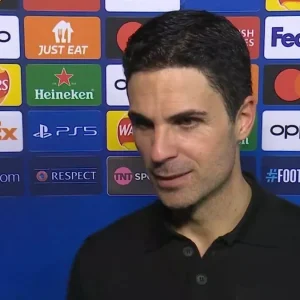 Mikel Arteta nói rõ ai là người phải cảm ơn vì chiến thắng loạt luân lưu kịch tính của Arsenal trước Porto-Kubet