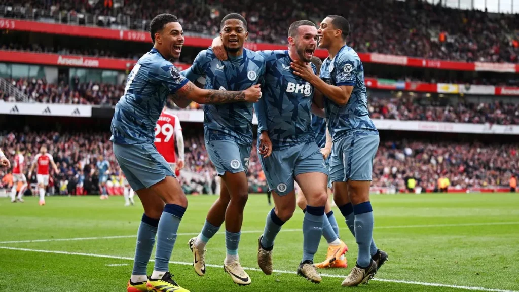 Aston Villa ghi hai bàn muộn để dập tắt hy vọng vô địch của Arsenal (ảnh Kubet)