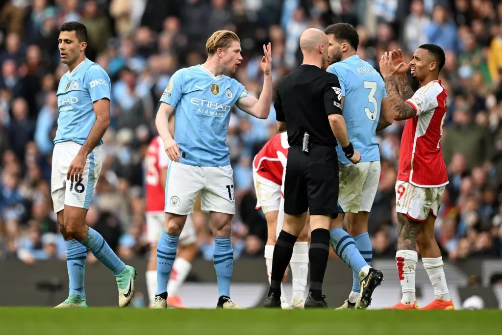 Manchester City và Arsenal không thể chia cắt ở Etihad ( Hình ảnh: Kubet)